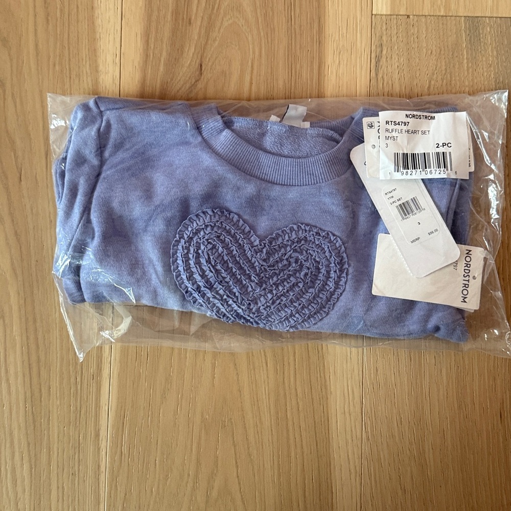 NWT Splendid Kids' Ruffle Heart Sweatshirt & Leggings Set size 3T